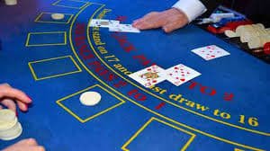 Betting interface showing Player, Banker, Tie options on Lightning Baccarat